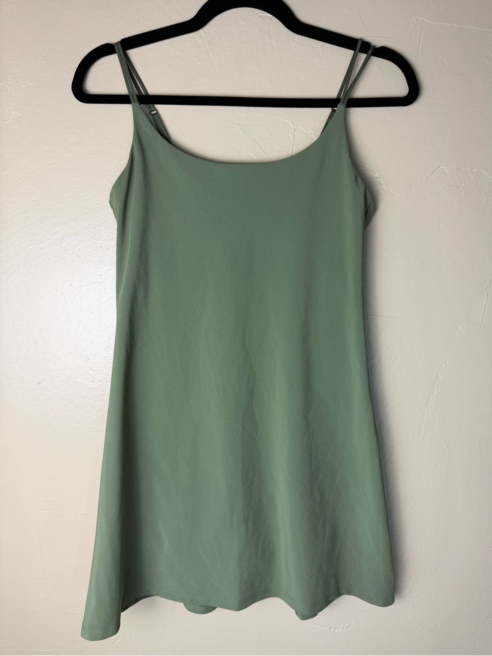 Abercrombie & Fitch YPB Traveler Mini Exercise Dress Sage Green Shorts Pocket XS